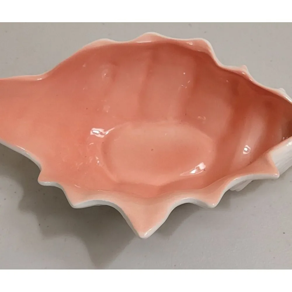 Vintage 1970s Fitz &‎ Floyd Shell Shaped Bowl Cream Outside Pink In. 8